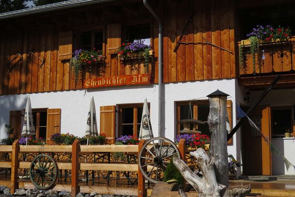 Zur Ehenbichler Alm